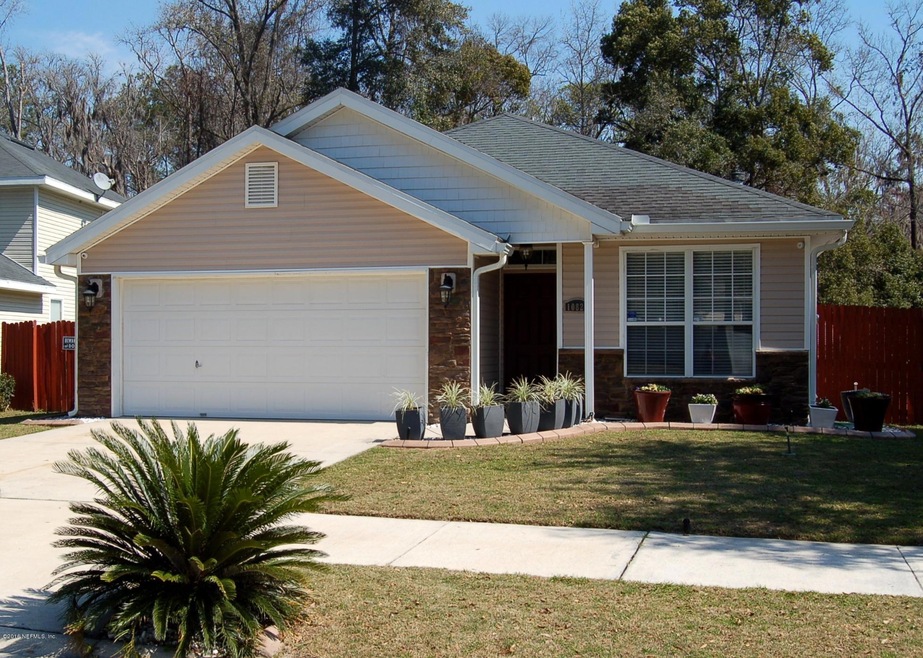 10825 Campus Heights Ln, Jacksonville, FL 32218 - photo 1