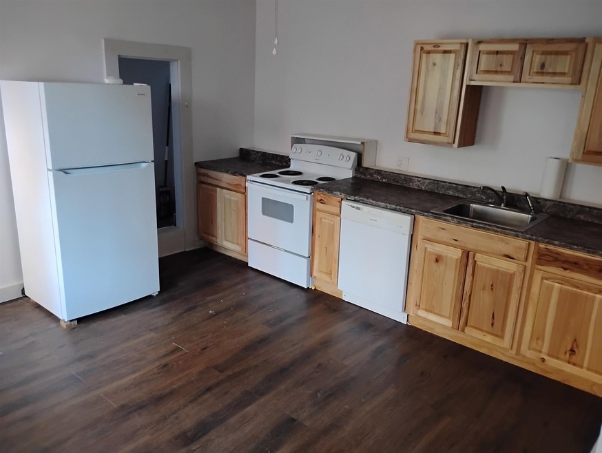 87 Rumford St unit 1, Concord, NH 03301 - photo 1