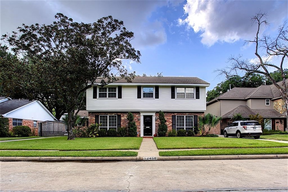 12458 Kimberley Ln, Houston, TX 77024 - photo 1