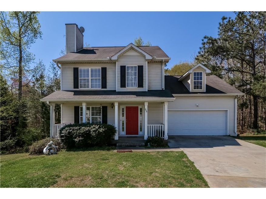 Traditional 2 story home sits at end of quiet cul 