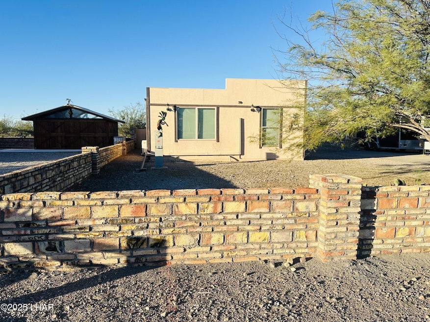 634 W Cowell St, Quartzsite, AZ 85346 - photo 1