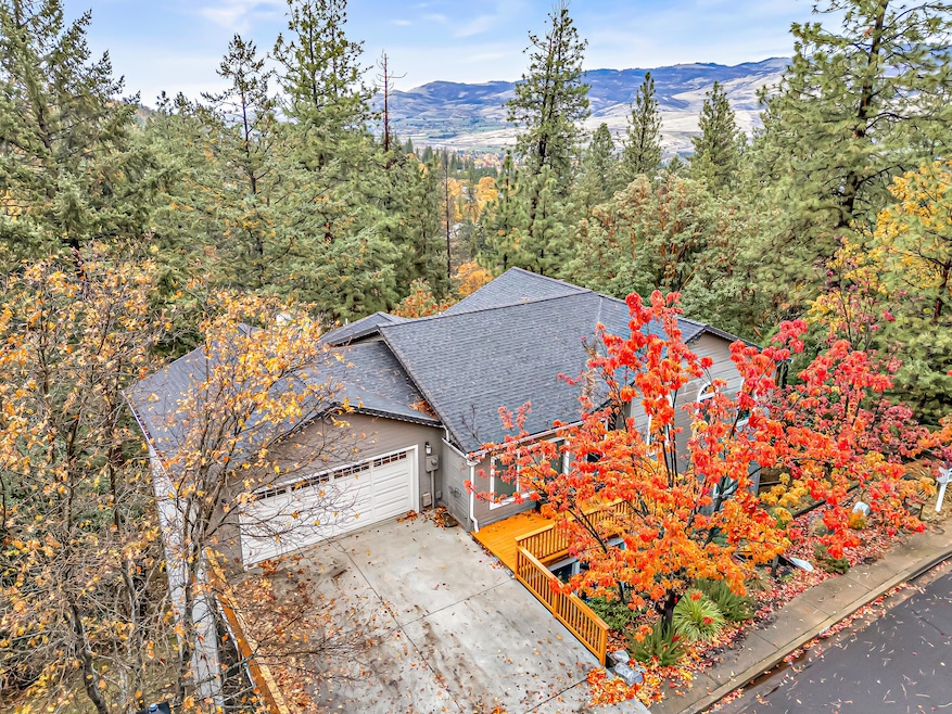 For Sale $845,000 • Co-Listing Agent