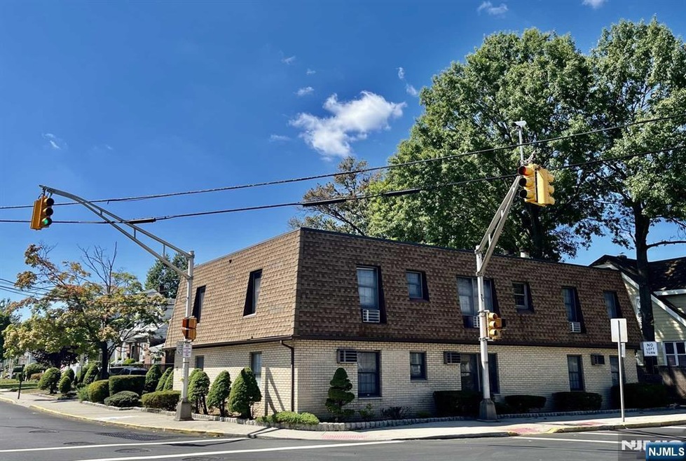 95 4th St unit 5, Wood Ridge, NJ 07075 - photo 1