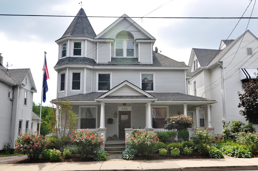 640 Main St, Dickson City, PA 18519 - photo 1