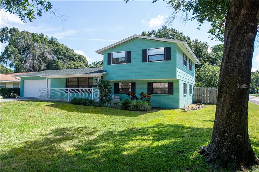 6801 Cresthill Ct, Tampa, FL 33615 - photo 1