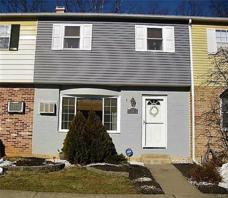 5577 Wedge Ln, Allentown, PA 18106 - photo 1