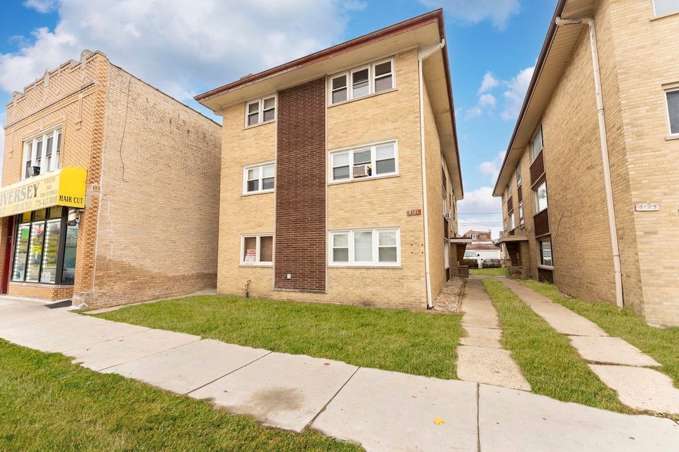 5121 W Diversey Ave unit 3S, Chicago, IL 60639 - photo 1