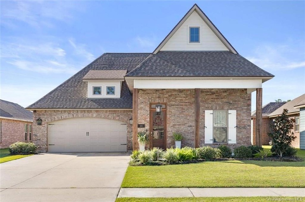 615 Lionel Ln, Lake Charles, LA 70605 - photo 1