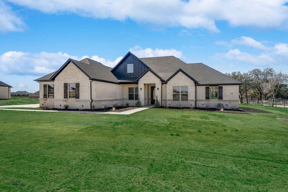 2048 Sunset Ridge Dr, Weatherford, TX 76087 - photo 1