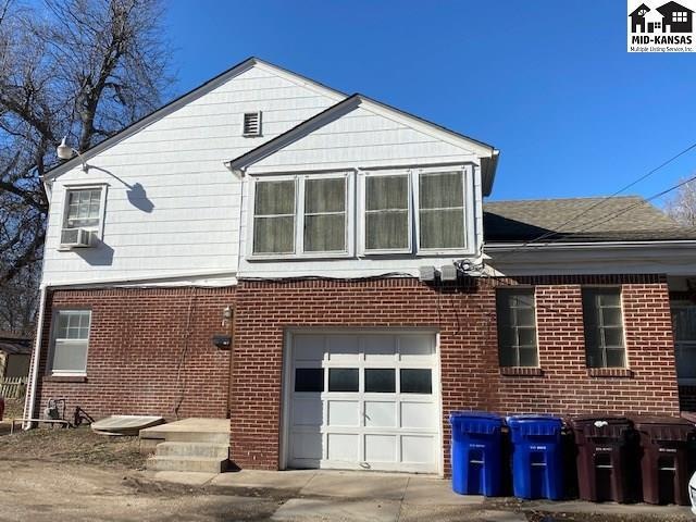 1402 E Euclid St, Mc Pherson, KS 67460 - photo 1