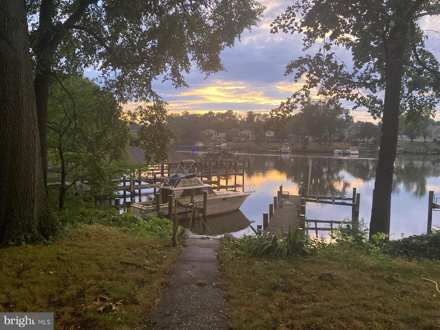 7822 Renshaw Rd, Pasadena, MD 21122 - photo 1