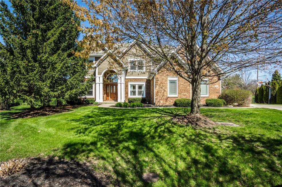 11574 Loch Raven Ct, Fishers, IN 46037 - photo 1