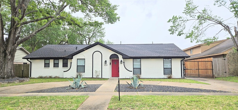 1139 Marcella St, Houston, TX 77091 - photo 1