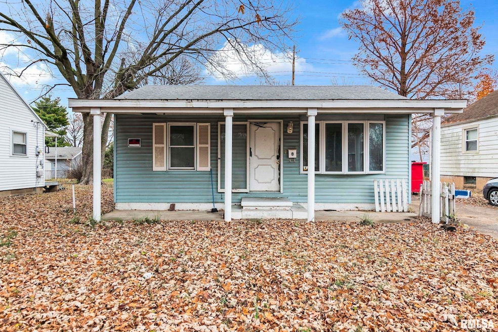 1124 N Stephens Ave unit 1, Springfield, IL 62702 - photo 1