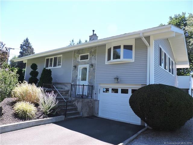 29 Hickory Hill Dr, Waterbury, CT 06708 - photo 1