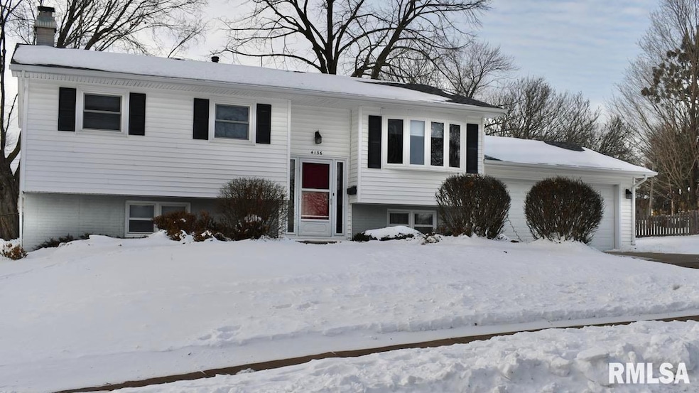 4136 Fillmore Ln, Davenport, IA 52806 - photo 1