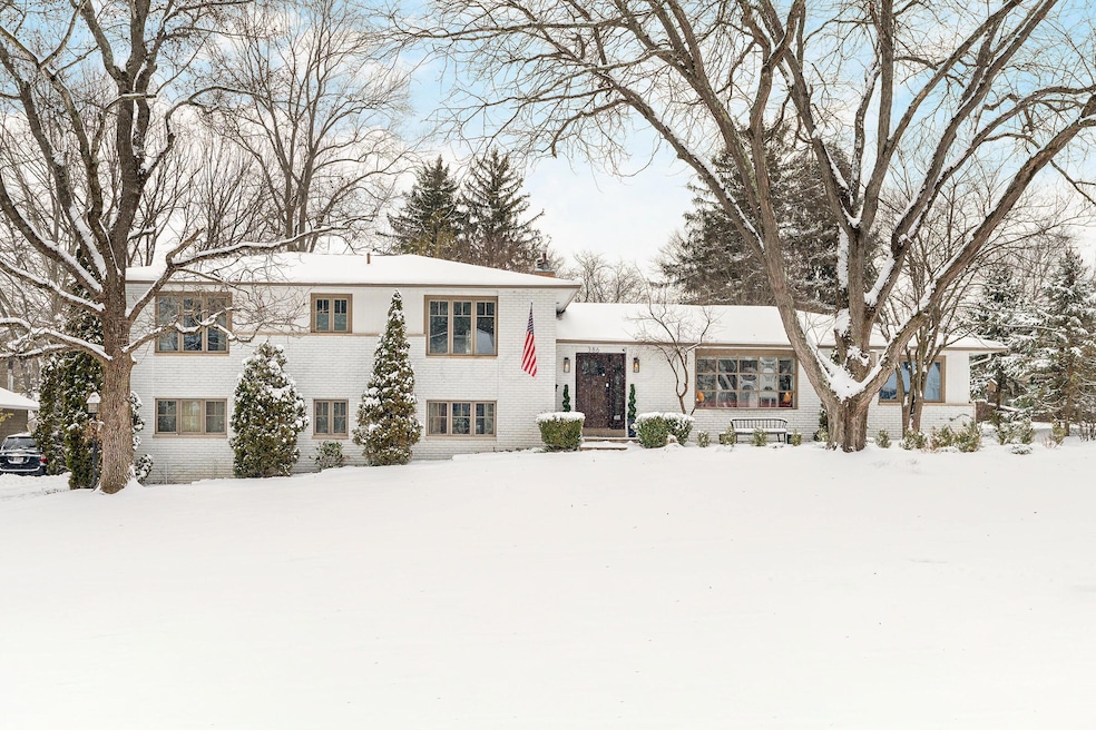 Welcome home to 386 Highgate Ave!
