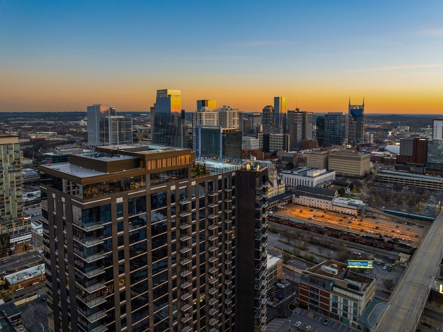 Pullman at Gulch Union unit A3 (A), Nashville, TN 37203 - photo 1