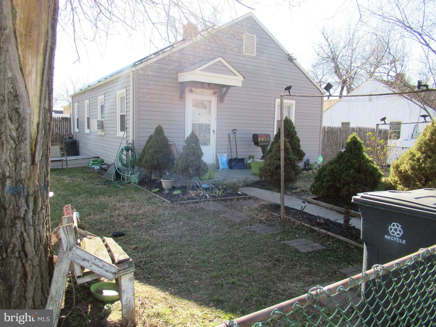 4911 Newton St, Bladensburg, MD 20710 - photo 1