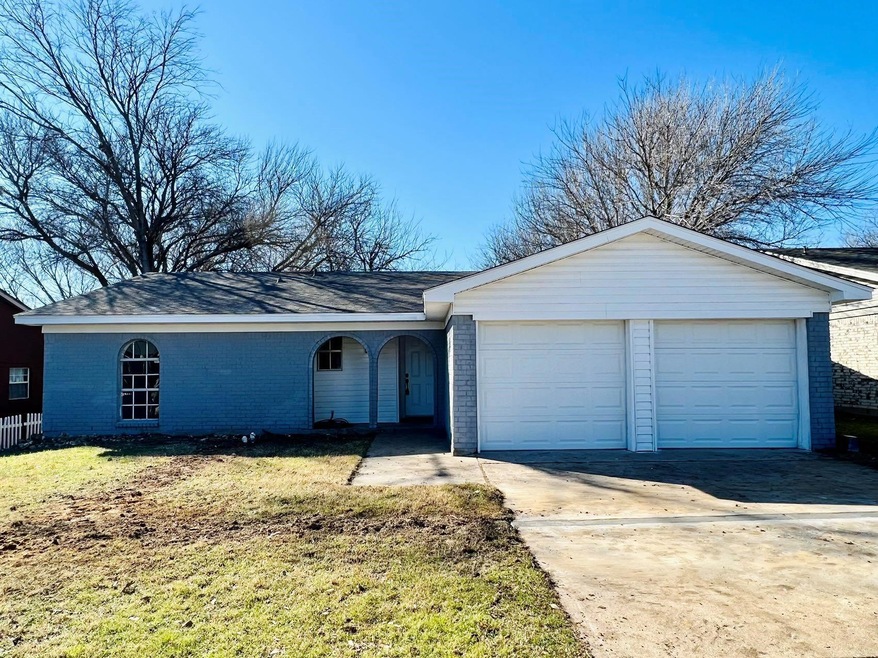 6428 Woodway Dr, Fort Worth, TX 76133 - photo 1