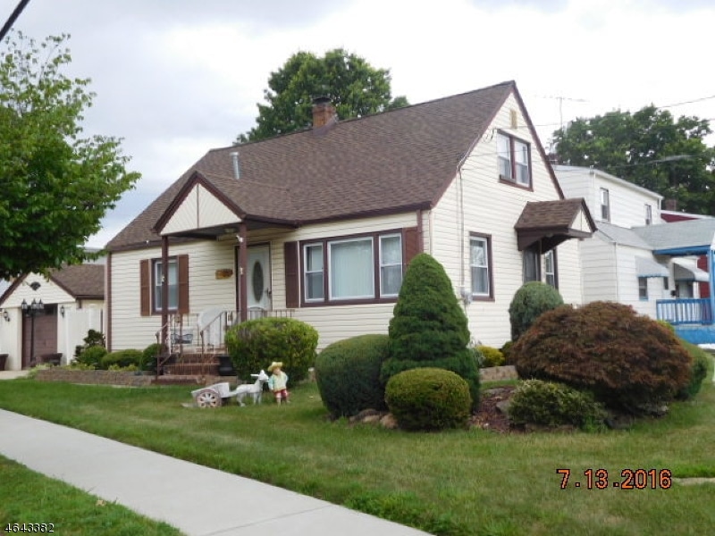 13 Linden St, Carteret, NJ 07008 - photo 1