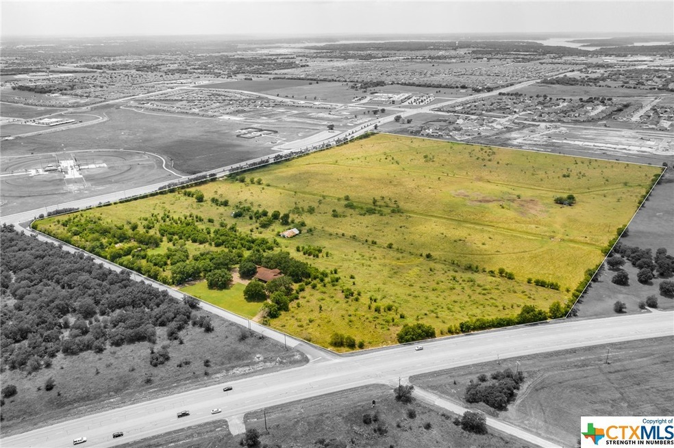 1722 Lightner Ln, Temple, TX 76502 - photo 1