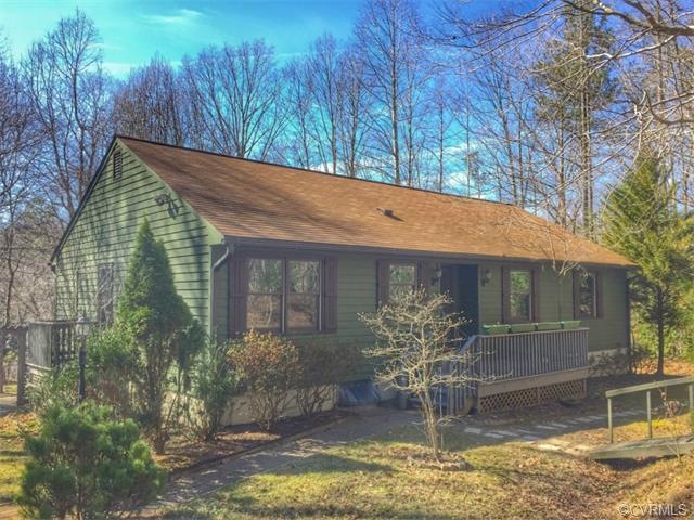 Custom built rancher w/newer roof