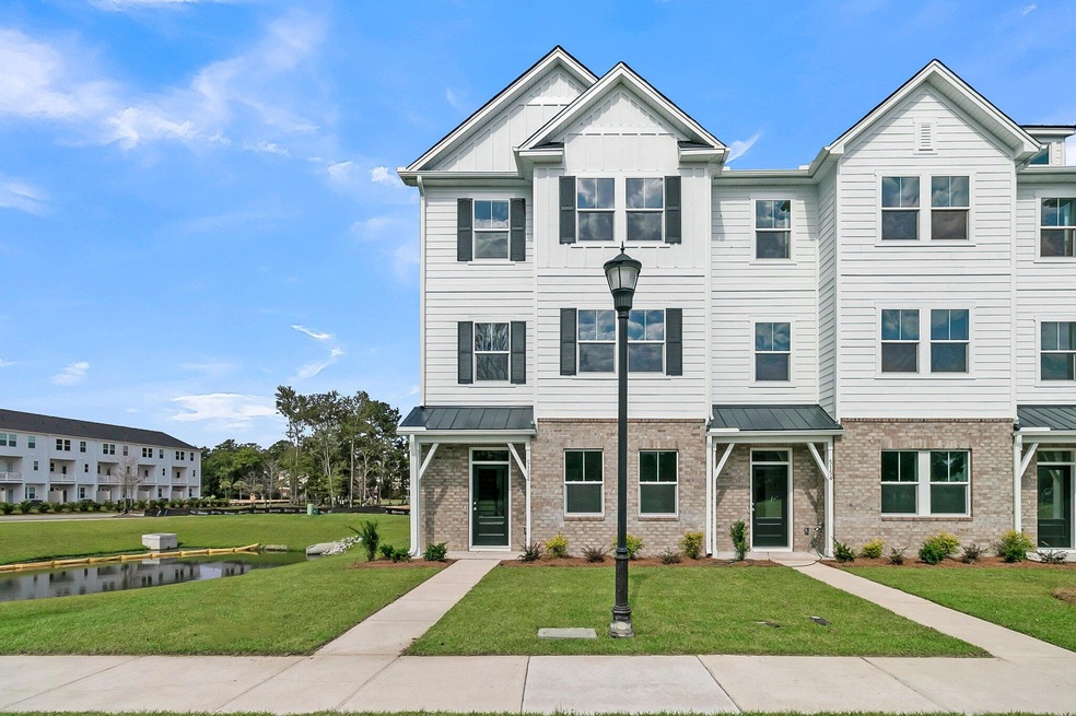 Sold $389,990 • Co-Listing Agent