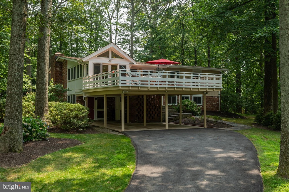 7812 Green Twig Rd, Bethesda, MD 20817 - photo 1