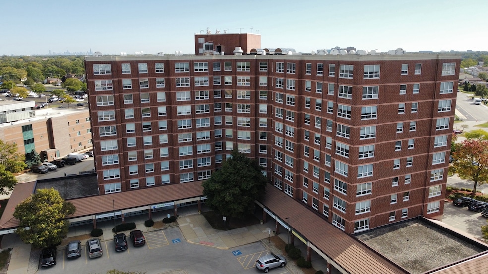 8975 W Golf Rd unit 731, Niles, IL 60714 - photo 1