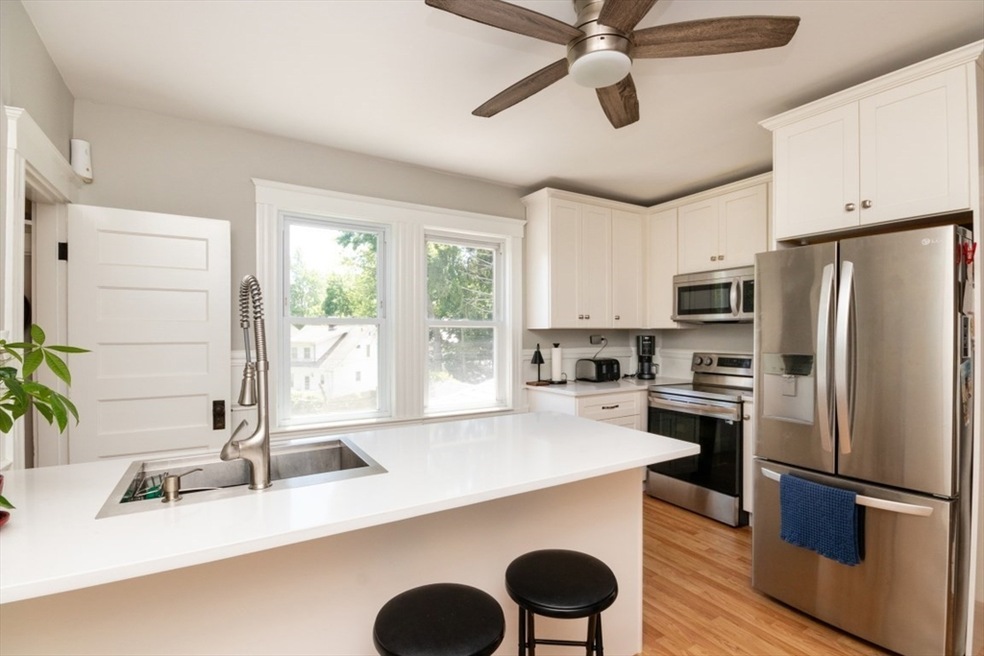 452 Quarry St unit 2, Quincy, MA 02169 - photo 1