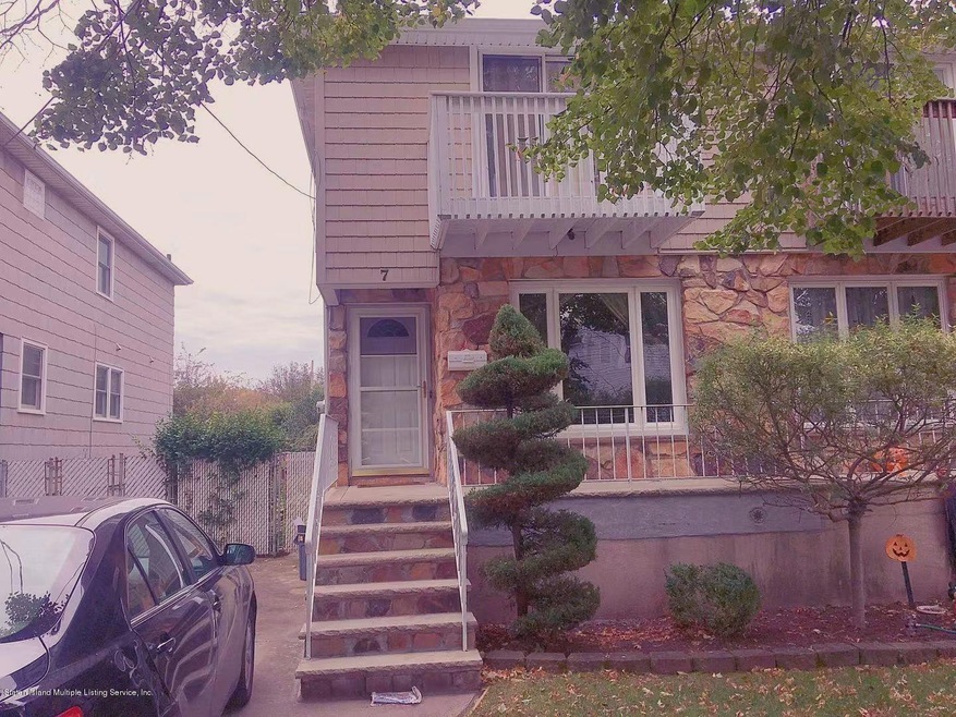 7 Echo Place, Staten Island, NY 10314 - photo 1