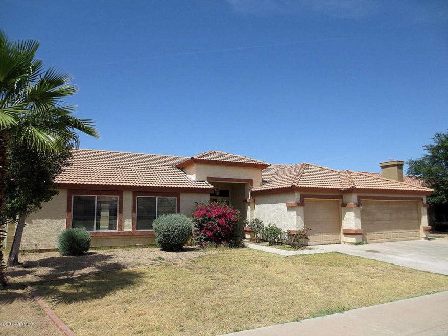 02-1744 E Fremont Rd-001
