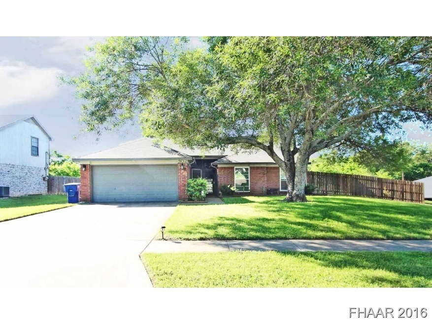 302 E Hogan Dr, Copperas Cove, TX 76522 - photo 1