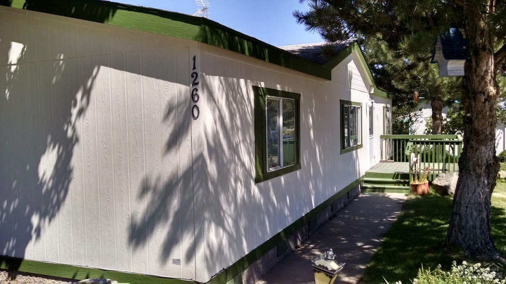 1260 SW Salsify Ln, Redmond, OR 97756 - photo 1