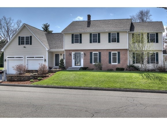 351 Ledgewood Rd, Manchester, NH 03104 - photo 1