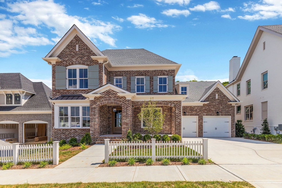 Sold $2,804,895 • Co-Listing Agent