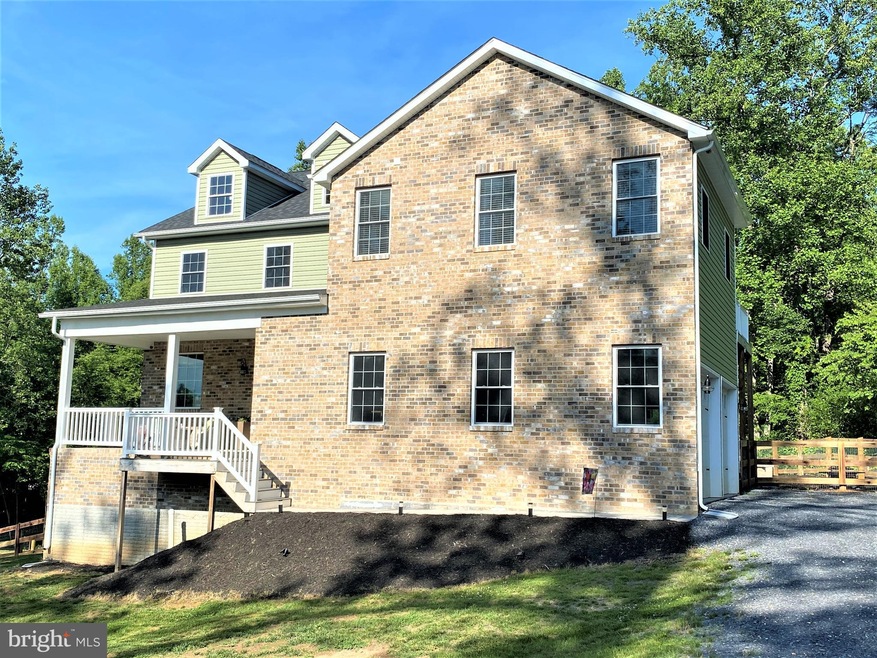 289 Chimney Cir, Middletown, VA 22645 - photo 1