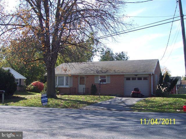 44 Graybill Rd, Leola, PA 17540 - photo 1