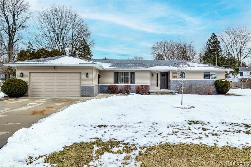 3064 Westhaven Dr, Port Huron, MI 48060 - photo 1