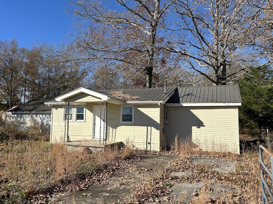 3672 Bains Rd, Hillsboro, TN 37342 - photo 1