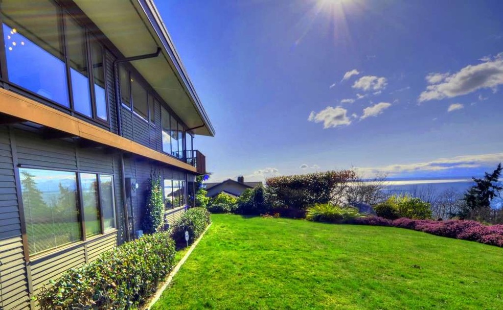 9403 62nd Place W, Mukilteo, WA 98275 - photo 1