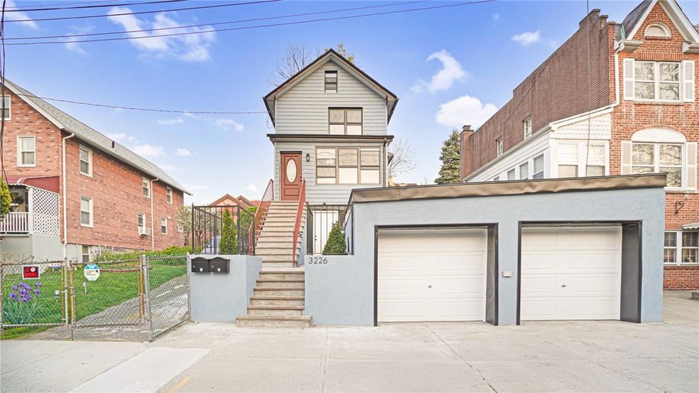 3226 Corlear Ave, Bronx, NY 10463 - photo 1