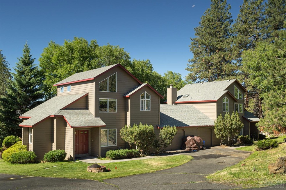 801 NW Roanoke Ave, Bend, OR 97701 - photo 1