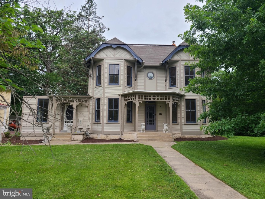104 Chestnut St, Gaithersburg, MD 20877 - photo 1