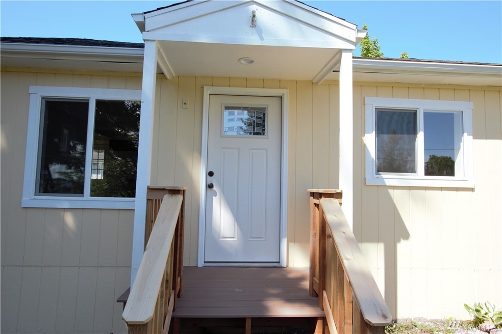 2414 Walnut St, Everett, WA 98201 - photo 1