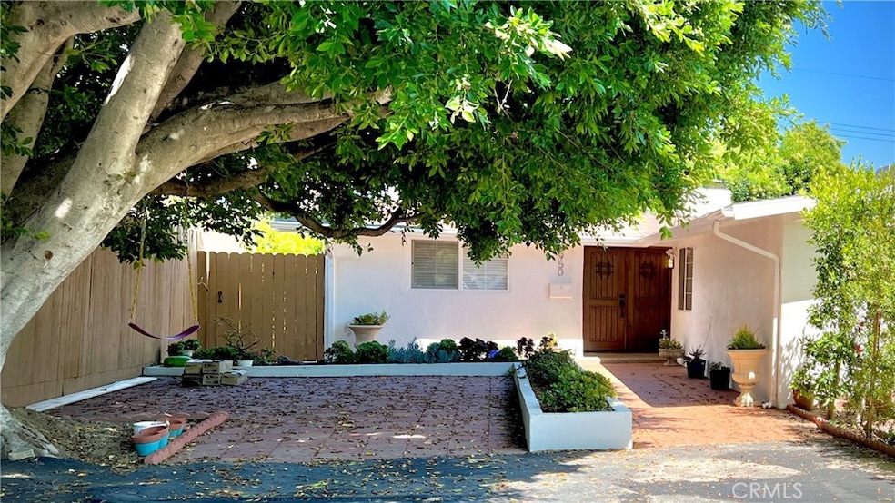 Sold $1,198,000 • Co-Listing Agent