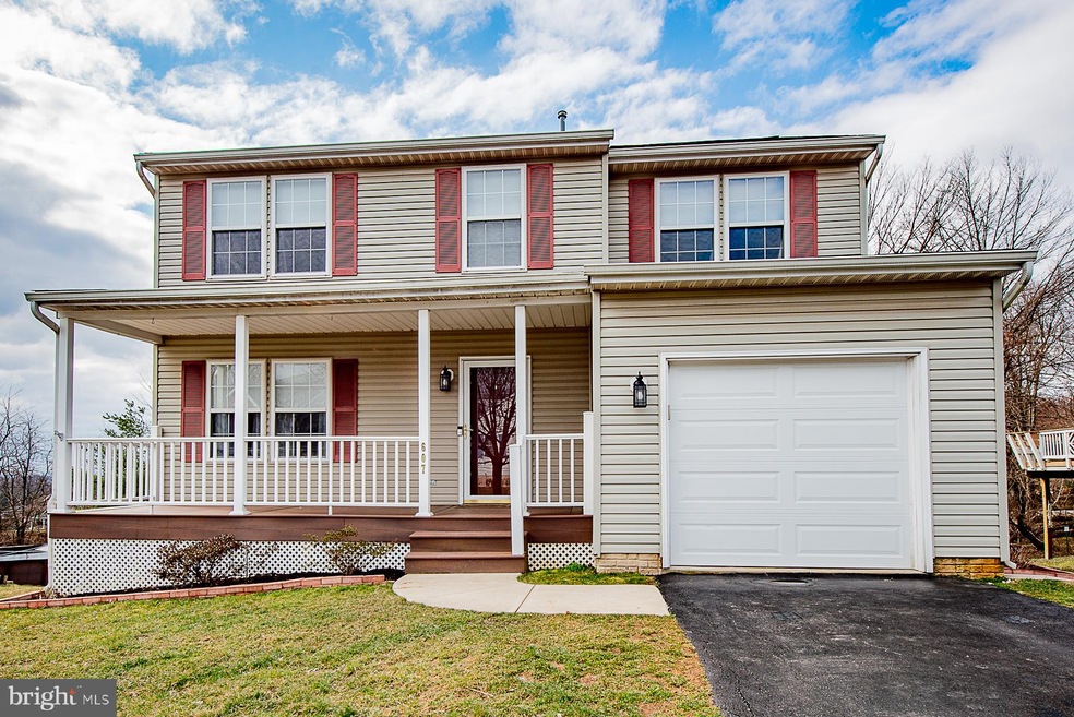 607 Cinnamon Tree Ct, Catonsville, MD 21228 - photo 1