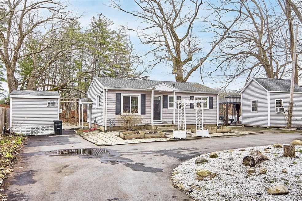 492 Mill St, Worcester, MA 01602 - photo 1