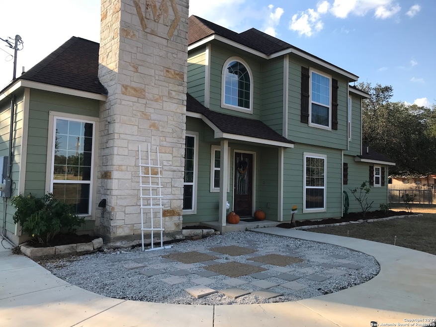 1211 Devine Dr, Devine, TX 78016 - photo 1